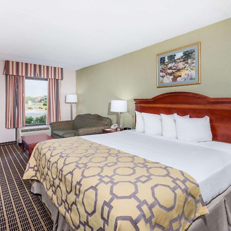 Baymont By Wyndham Clarksville Northeast Экстерьер фото