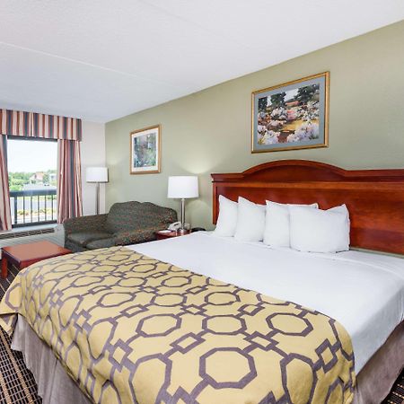 Baymont By Wyndham Clarksville Northeast Экстерьер фото